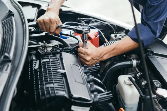 Intervention mécanique sur un moteur